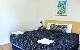 Colonial Motor Inn